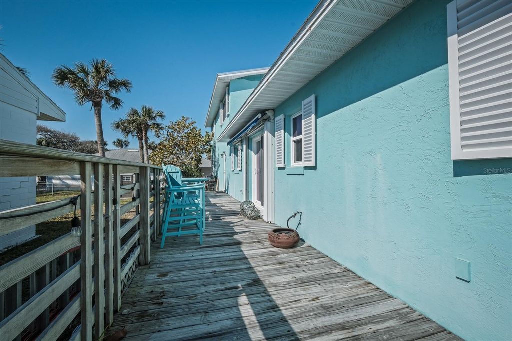 Image 43 of property listing at 923 LOCUST STREET, New Smyrna Beach, FL 32169