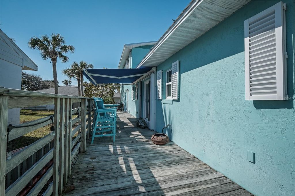 Image 55 of property listing at 923 LOCUST STREET, New Smyrna Beach, FL 32169