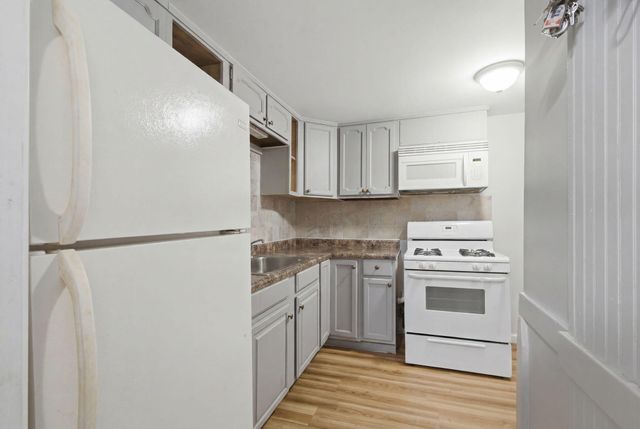1021 W 144th Street, East Chicago, IN 46312
