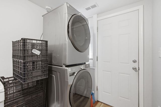 1021 W 144th Street, East Chicago, IN 46312