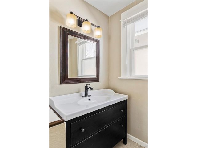 848 Harrison St, Denver, CO 80206