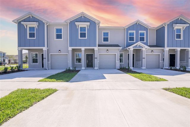 2642 RUNNERS CIRCLE, Clermont, FL 34714