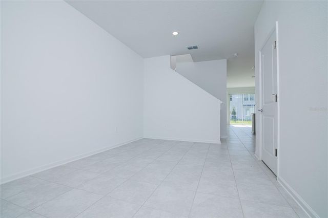 2642 RUNNERS CIRCLE, Clermont, FL 34714