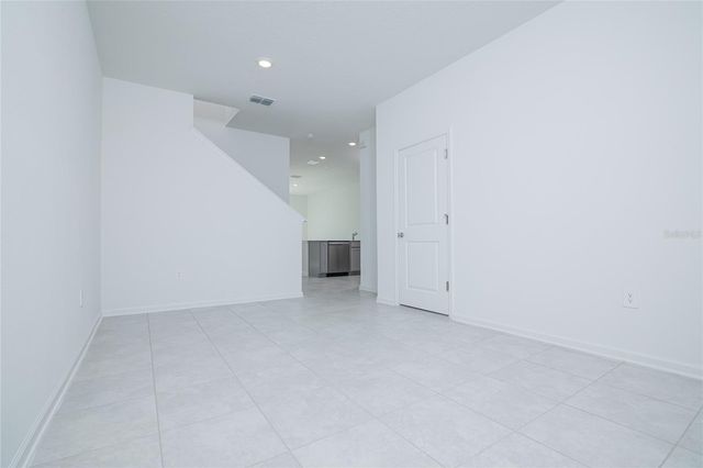 2642 RUNNERS CIRCLE, Clermont, FL 34714
