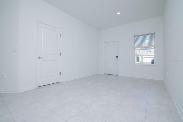 2642 RUNNERS CIRCLE, Clermont, FL 34714