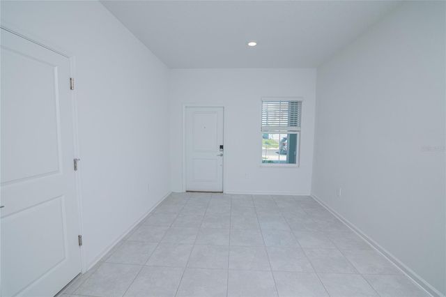 2642 RUNNERS CIRCLE, Clermont, FL 34714