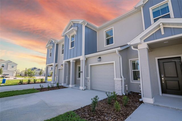 2642 RUNNERS CIRCLE, Clermont, FL 34714