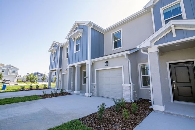 2642 RUNNERS CIRCLE, Clermont, FL 34714