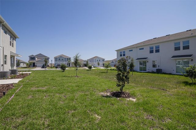 2642 RUNNERS CIRCLE, Clermont, FL 34714