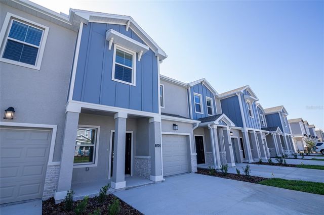2642 RUNNERS CIRCLE, Clermont, FL 34714