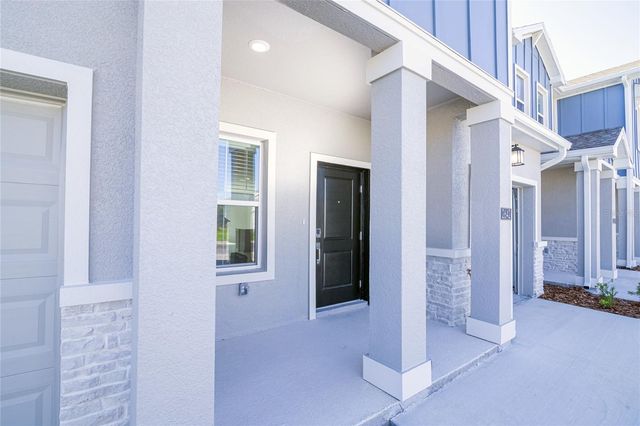 2642 RUNNERS CIRCLE, Clermont, FL 34714
