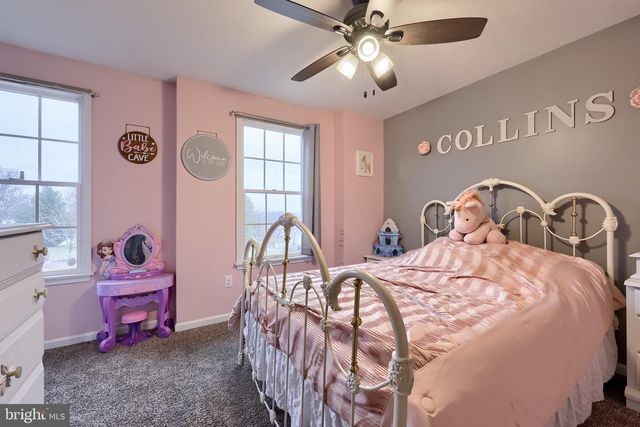 115 ABBEY DR, Mount Wolf, PA 17347