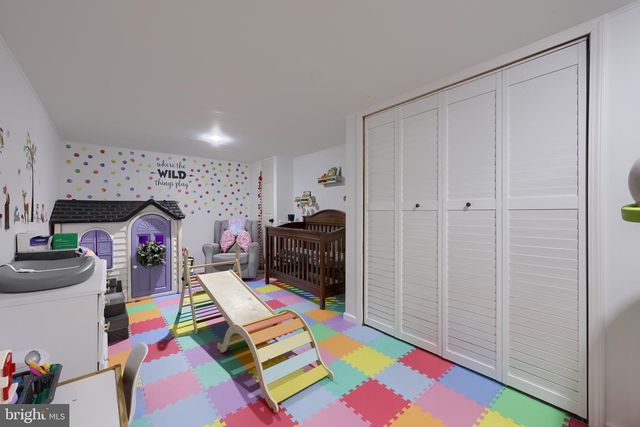 115 ABBEY DR, Mount Wolf, PA 17347