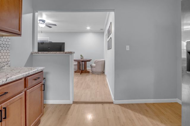 616 E 8th St, Newton, KS 67114