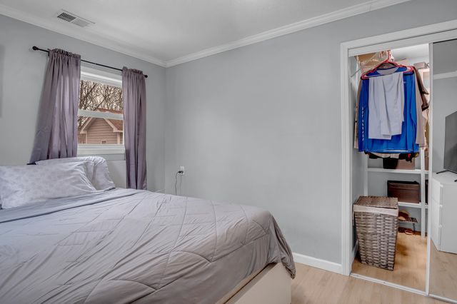 616 E 8th St, Newton, KS 67114