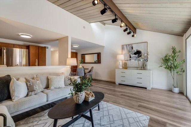 631 Midrock, Mountain View, CA 94043