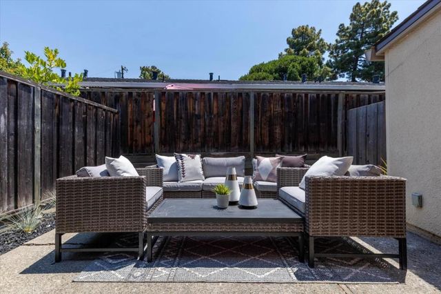 631 Midrock, Mountain View, CA 94043
