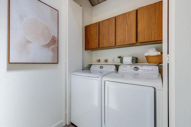 631 Midrock, Mountain View, CA 94043