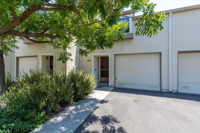 631 Midrock, Mountain View, CA 94043