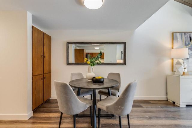 631 Midrock, Mountain View, CA 94043
