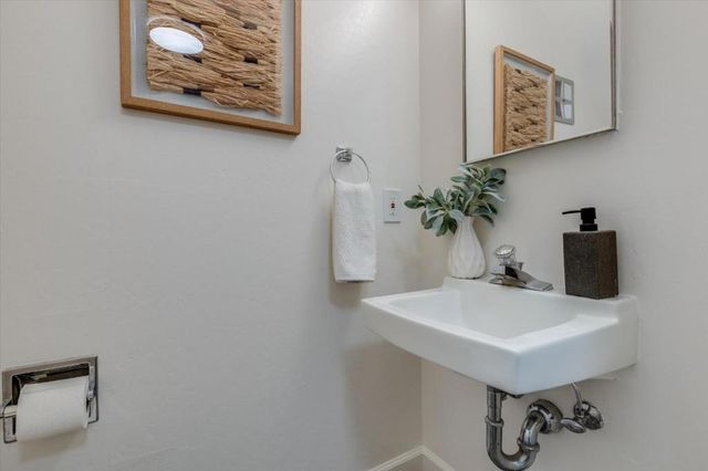 631 Midrock, Mountain View, CA 94043