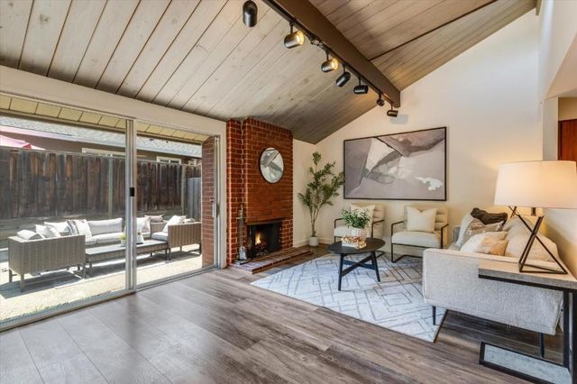 631 Midrock, Mountain View, CA 94043