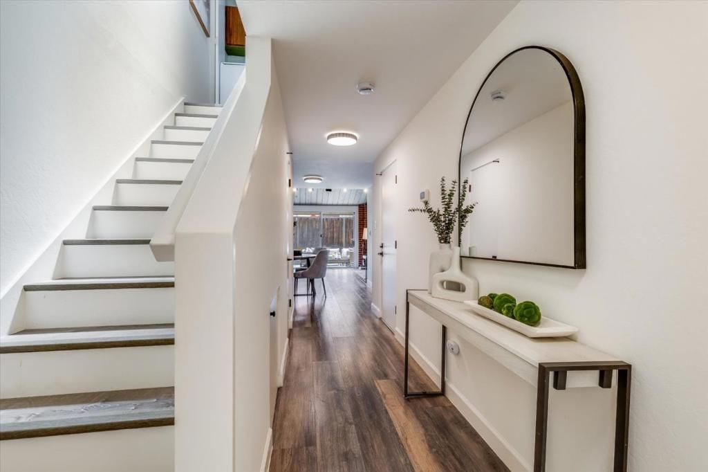 631 Midrock, Mountain View, CA 94043