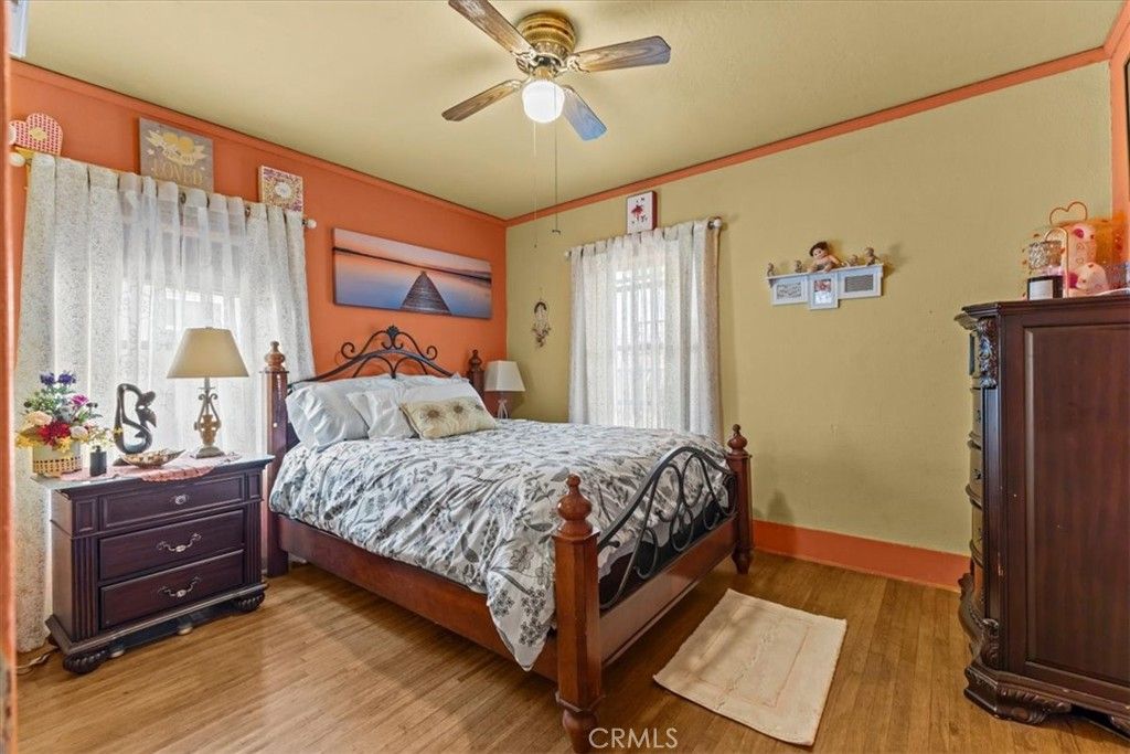 Image 19 of property listing at 1119 W 84th Place, Los Angeles, CA 90044