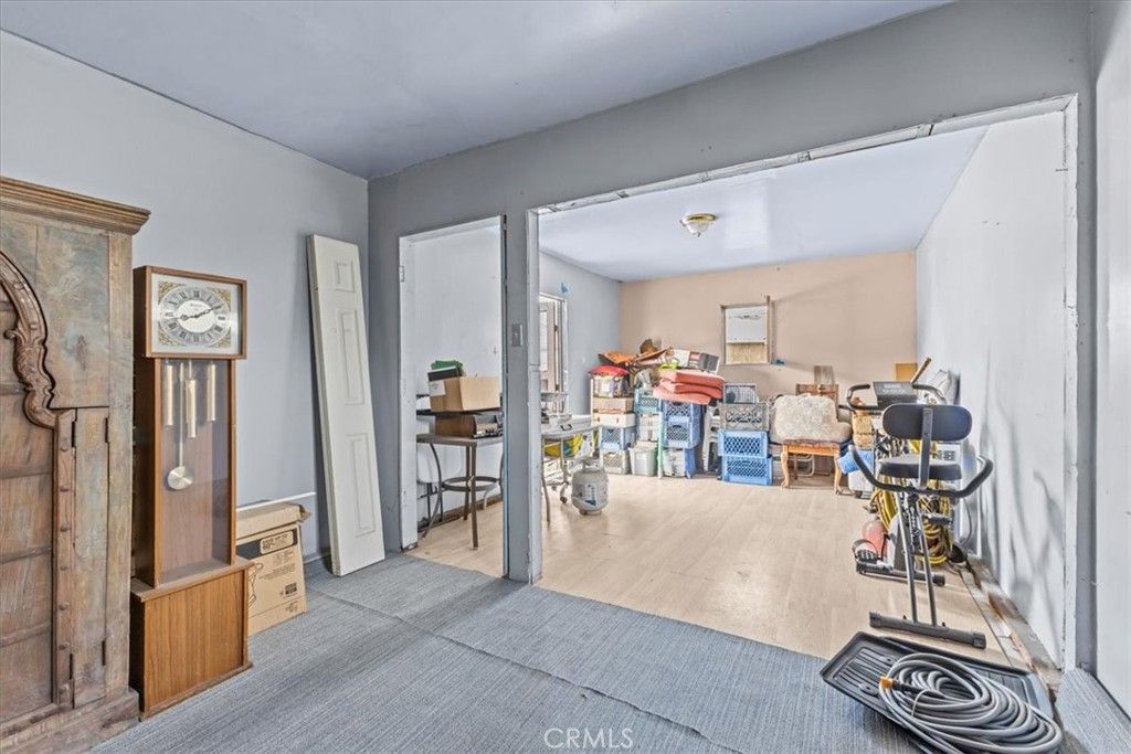 Image 29 of property listing at 1119 W 84th Place, Los Angeles, CA 90044
