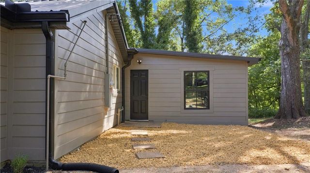 13 W Center Road SE, Rome, GA 30161