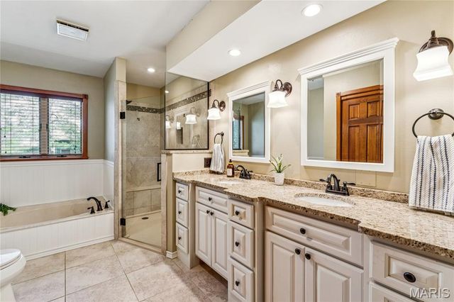 3 Price Drive, Troy, IL 62294