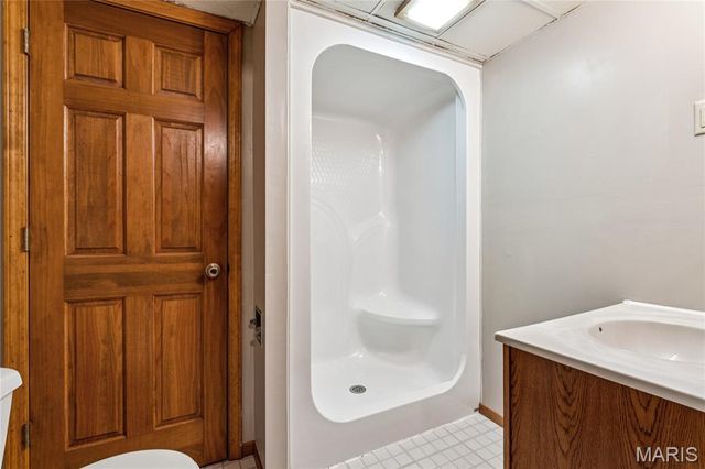 3 Price Drive, Troy, IL 62294