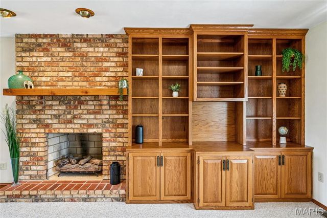 3 Price Drive, Troy, IL 62294