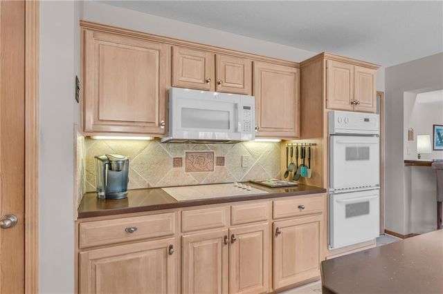 2014 Riviera Court, Lawrence, KS 66047