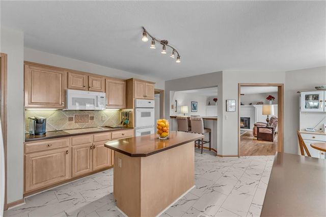 2014 Riviera Court, Lawrence, KS 66047