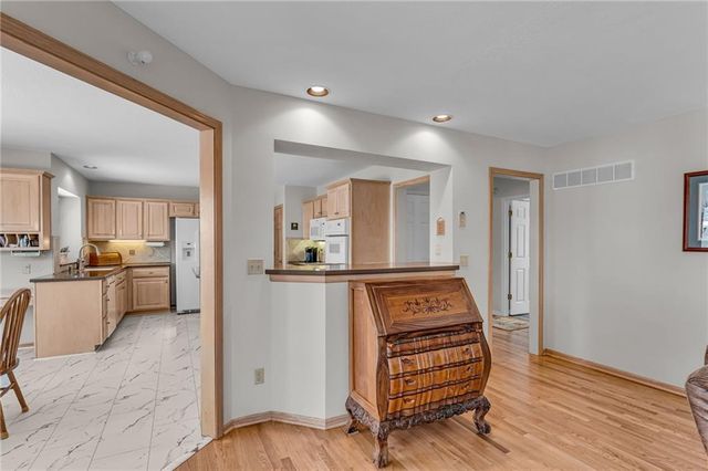 2014 Riviera Court, Lawrence, KS 66047