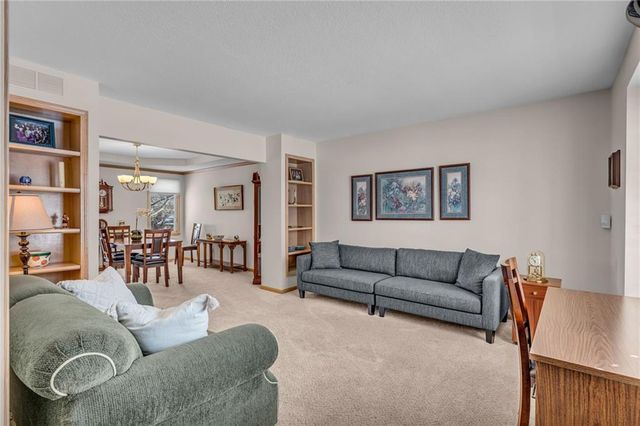 2014 Riviera Court, Lawrence, KS 66047