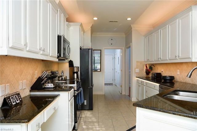 1007 Muirfield Avenue, Clemmons, NC 27012