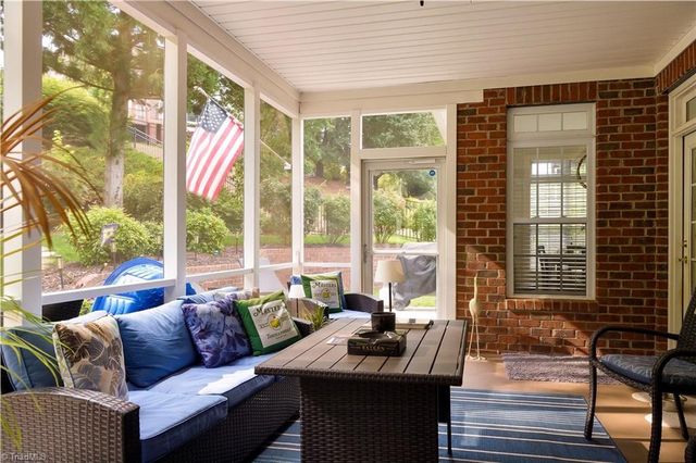 1007 Muirfield Avenue, Clemmons, NC 27012