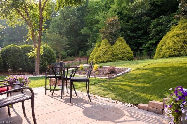 1007 Muirfield Avenue, Clemmons, NC 27012