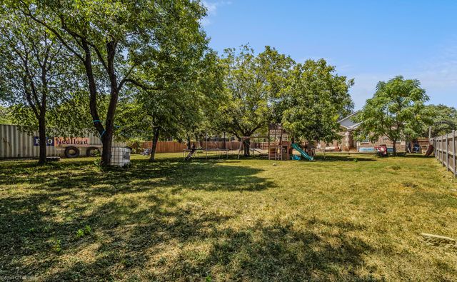 2640 Morgan Drive, Dallas, TX 75241