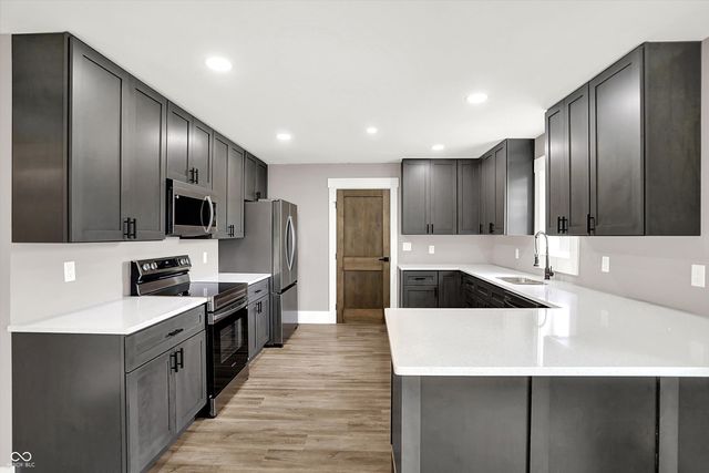 2836 N Michigan Road, Shelbyville, IN 46176