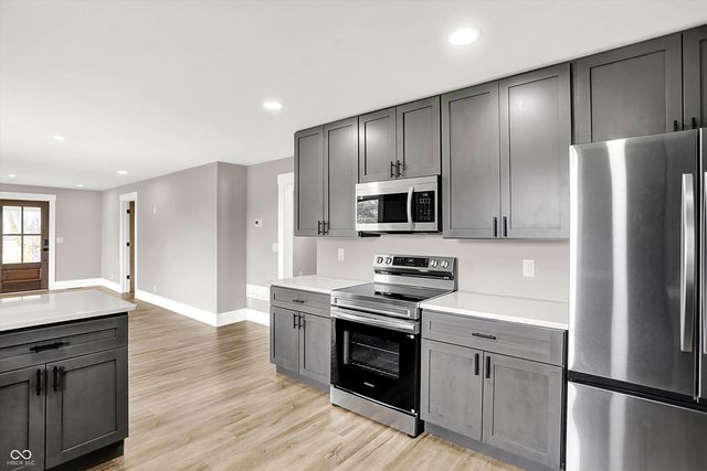 2836 N Michigan Road, Shelbyville, IN 46176