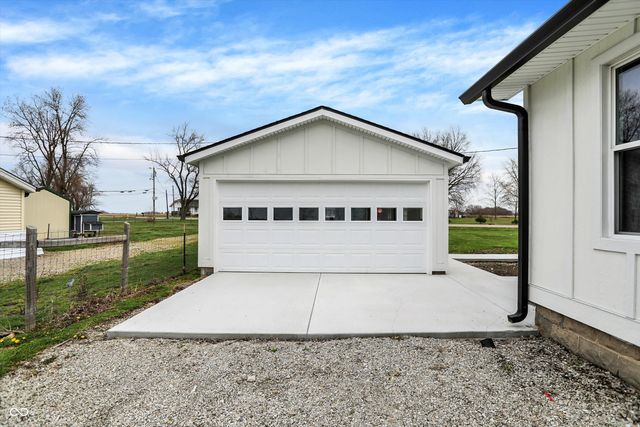 2836 N Michigan Road, Shelbyville, IN 46176