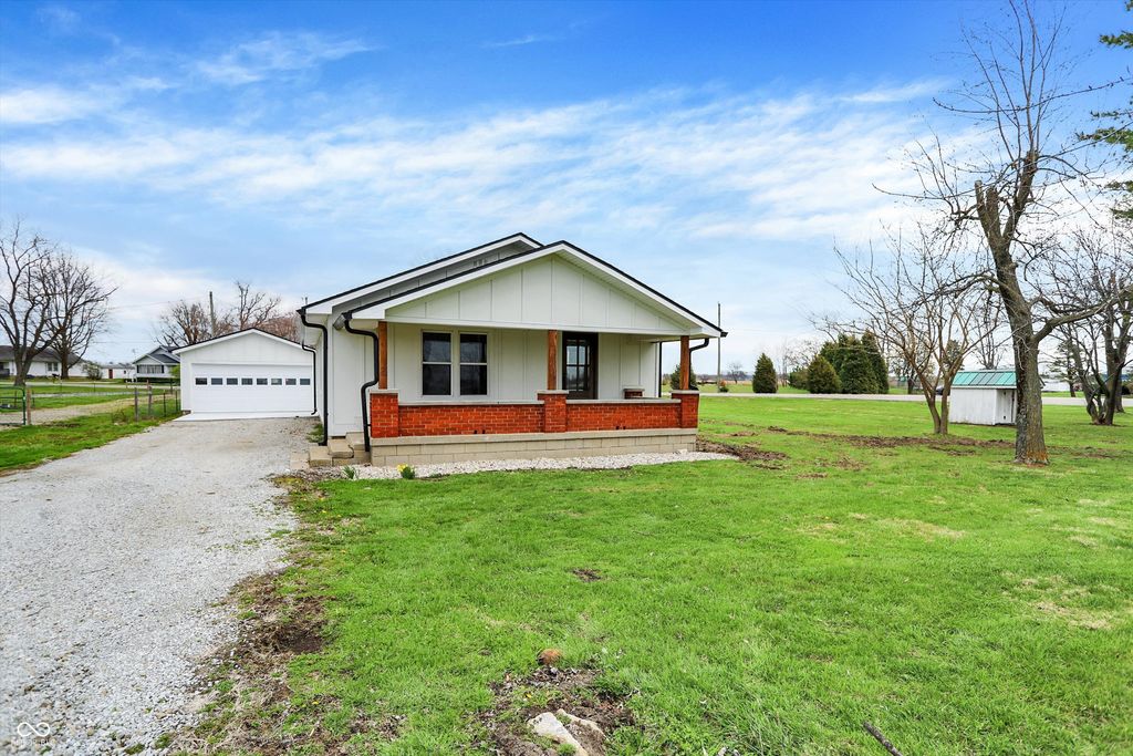 2836 N Michigan Road, Shelbyville, IN 46176