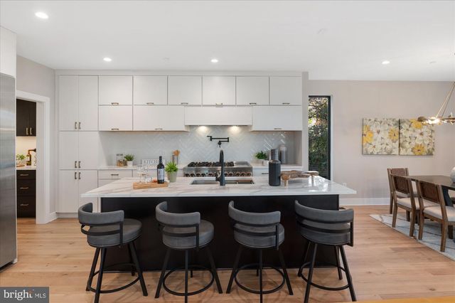 5445 33RD ST NW, Washington, DC 20015