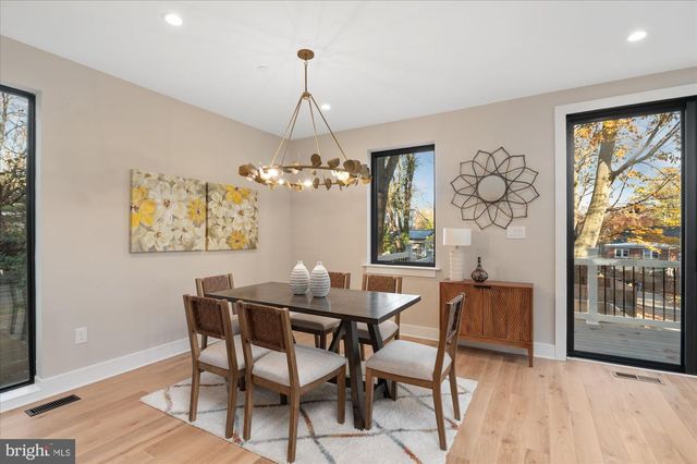 5445 33RD ST NW, Washington, DC 20015