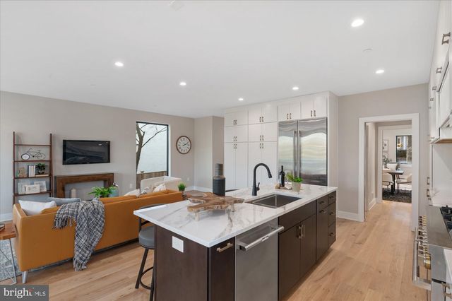 5445 33RD ST NW, Washington, DC 20015