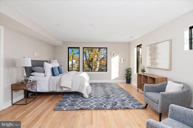 5445 33RD ST NW, Washington, DC 20015