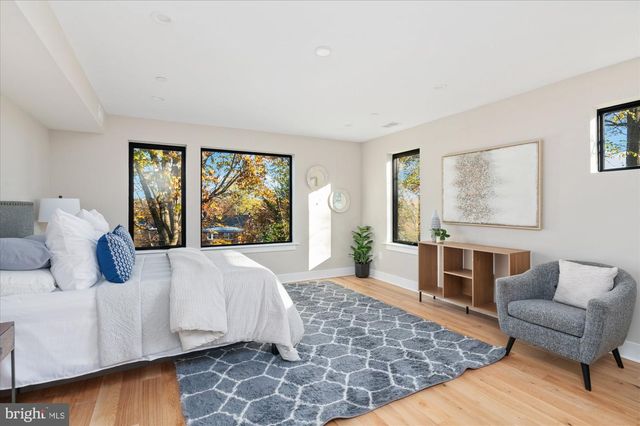 5445 33RD ST NW, Washington, DC 20015